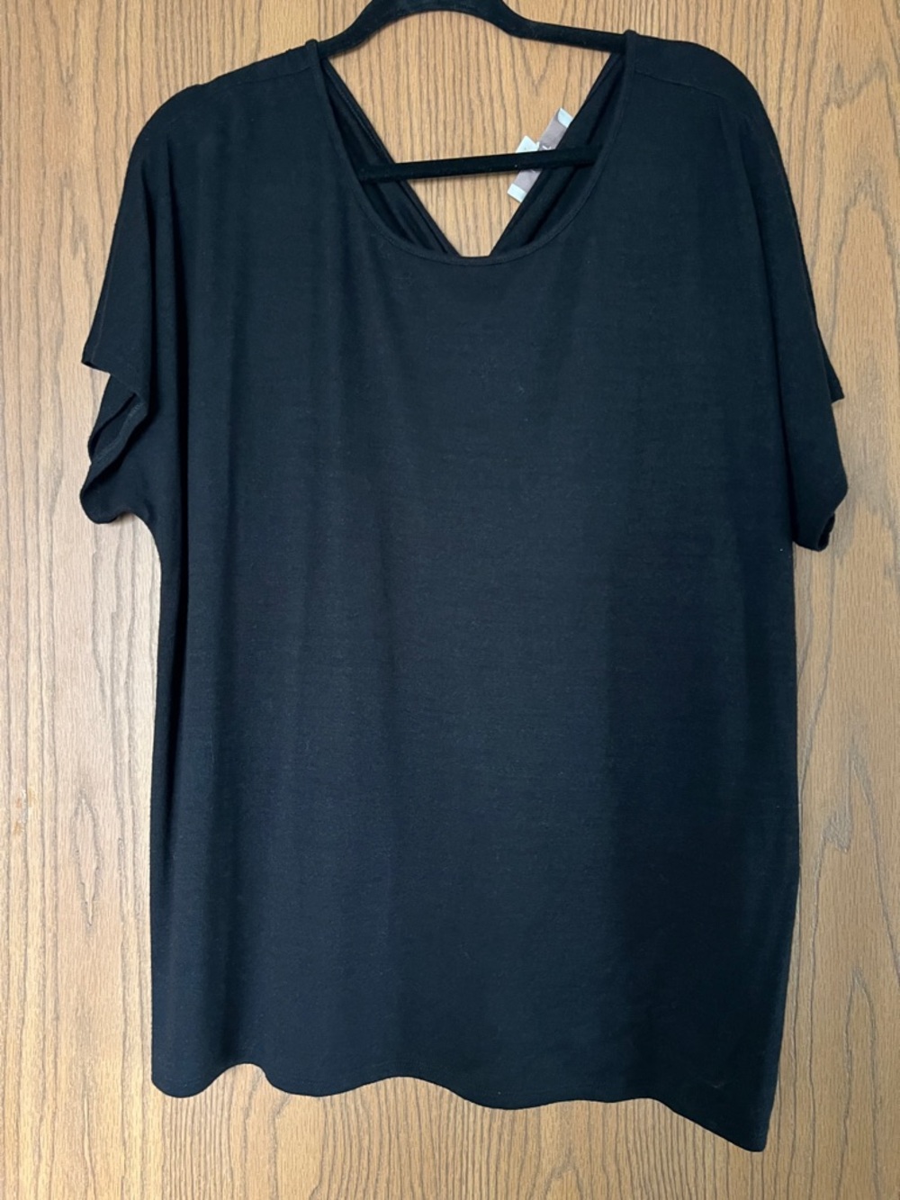 Black Women's Short Sleeve Top with twit back